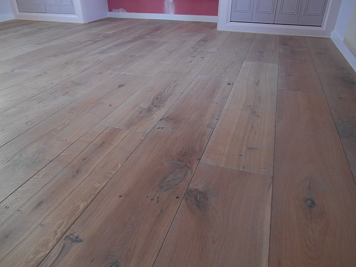 Houten-Vloeren-Noordwijk_eiken-extra-rustiek-