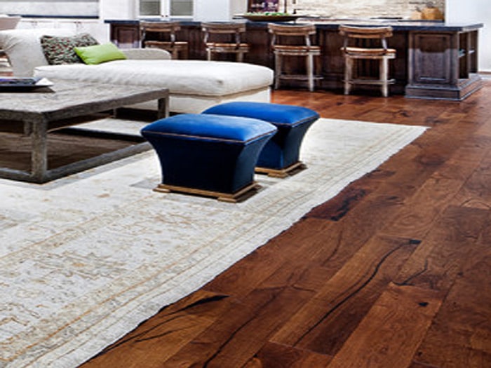 Houten vloeren Zutphen_eiken-extra-rustiek-walnoten