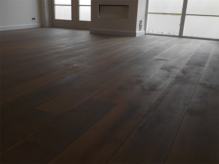 Houten-vloeren-loosdrecht_eiken-donker-gerookt